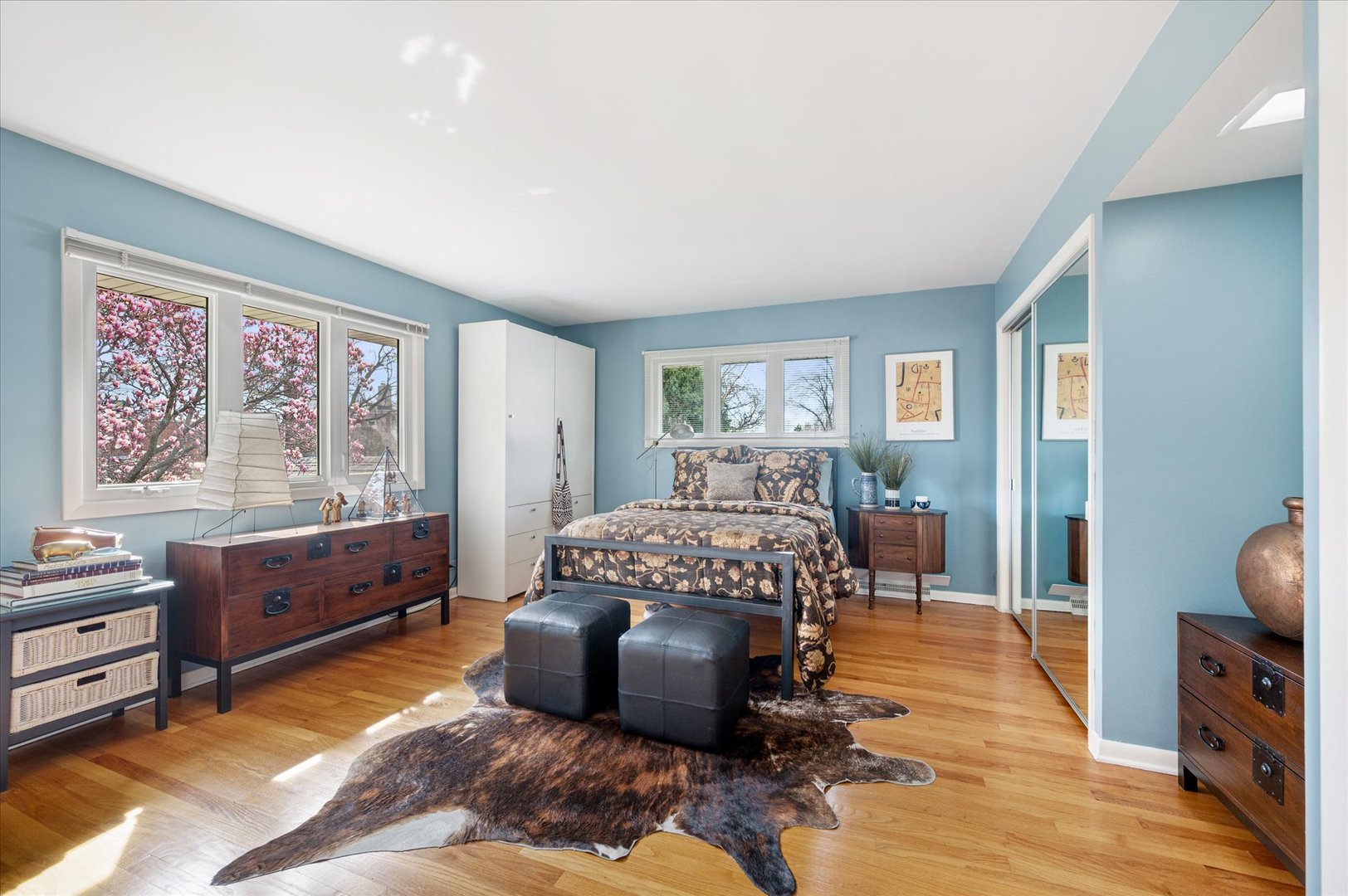 631 S Fern Court, Elmhurst, IL 60126