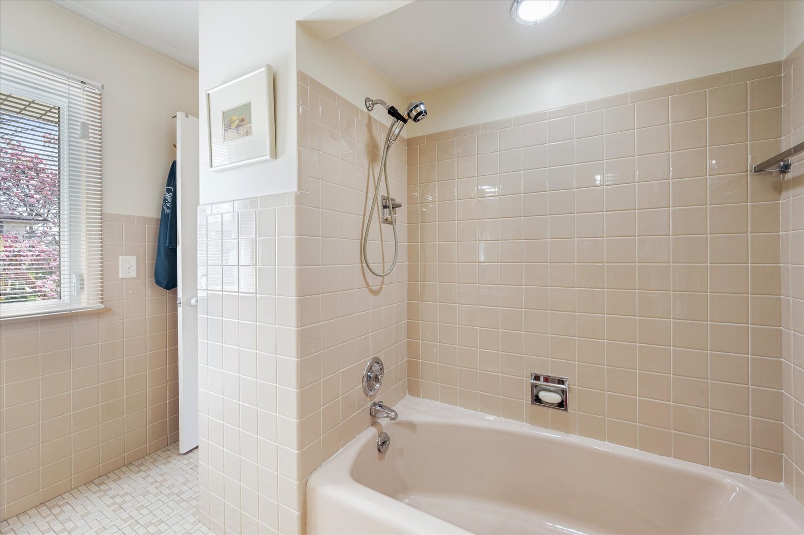 631 S Fern Court, Elmhurst, IL 60126