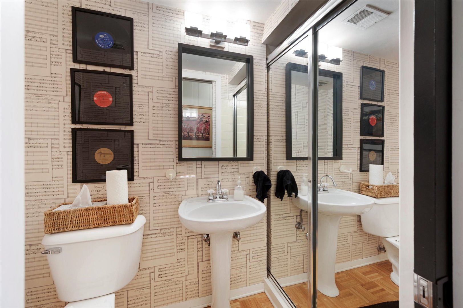 631 S Fern Court, Elmhurst, IL 60126