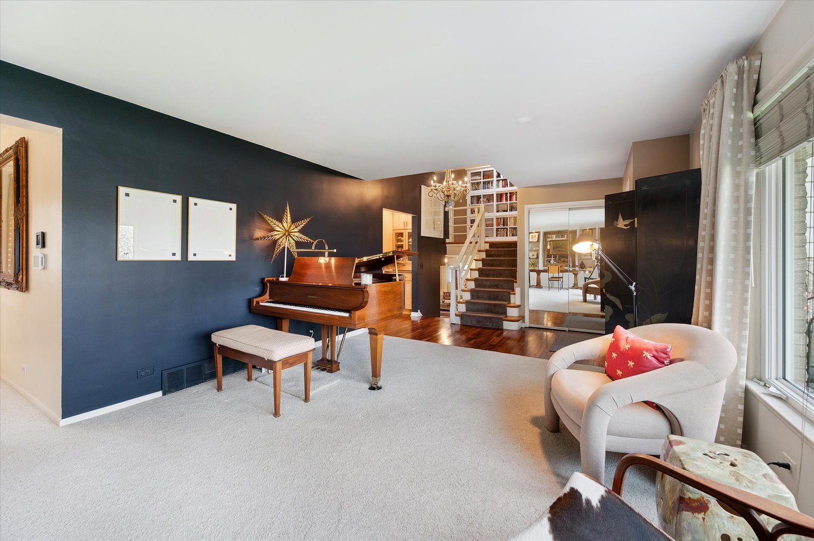 631 S Fern Court, Elmhurst, IL 60126