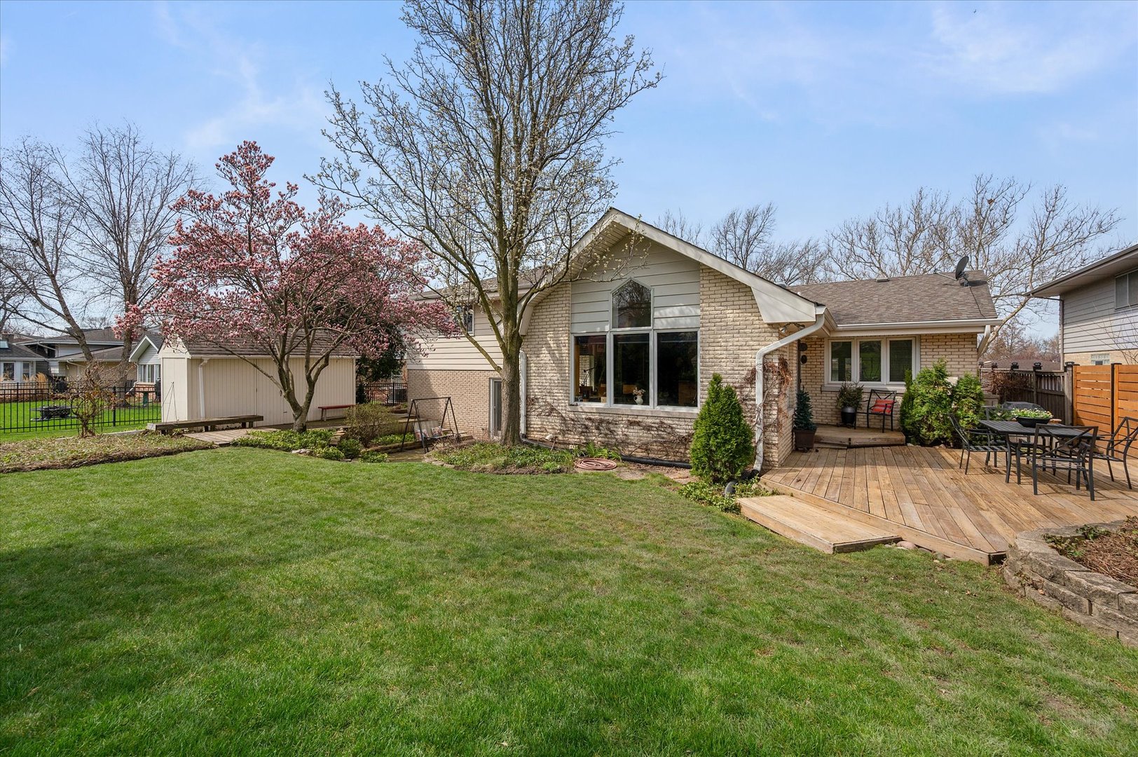 631 S Fern Court, Elmhurst, IL 60126