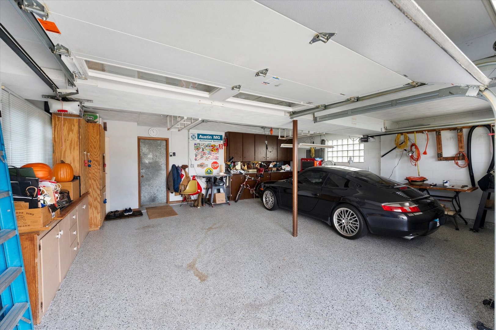 631 S Fern Court, Elmhurst, IL 60126