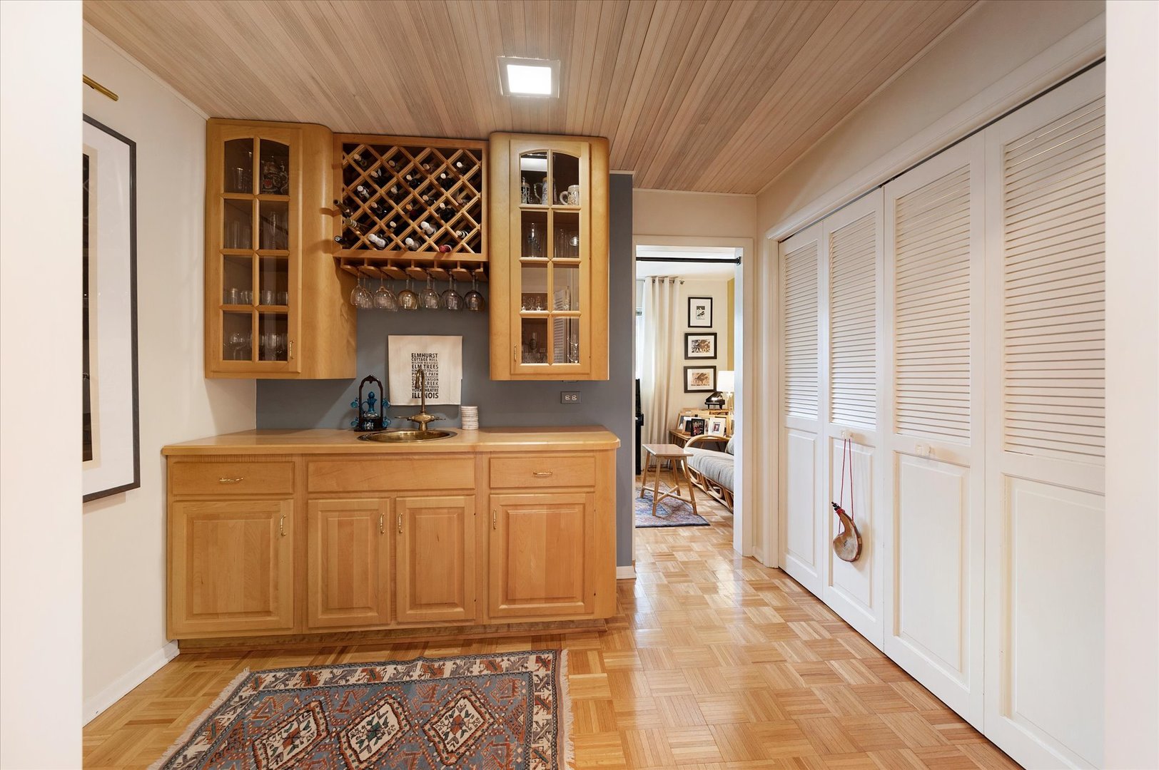 631 S Fern Court, Elmhurst, IL 60126