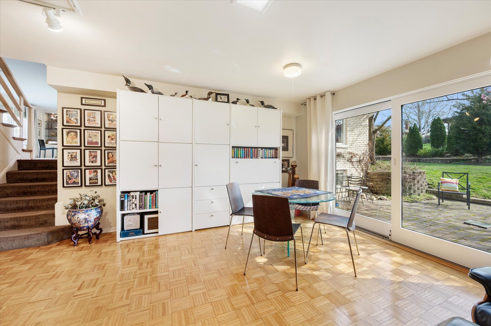 631 S Fern Court, Elmhurst, IL 60126