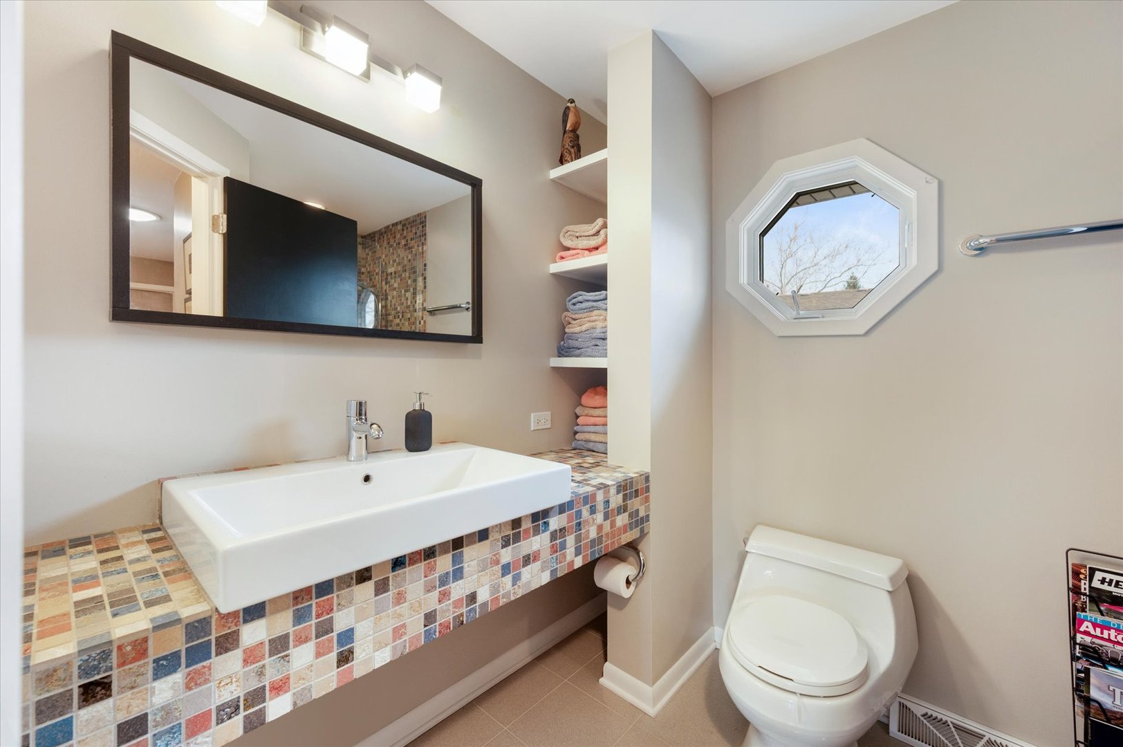 631 S Fern Court, Elmhurst, IL 60126