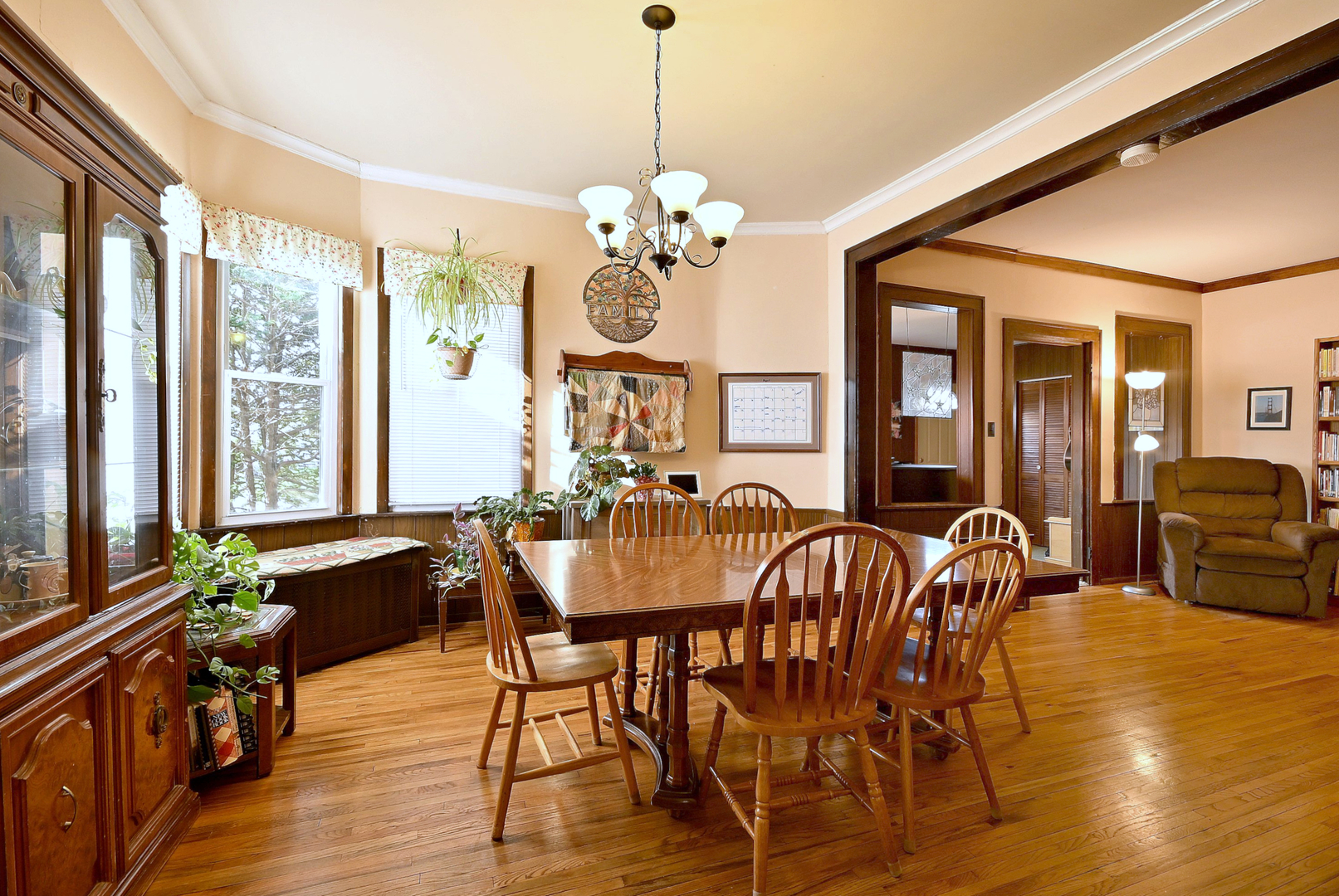 2221 119th Place, Blue Island, IL 60406