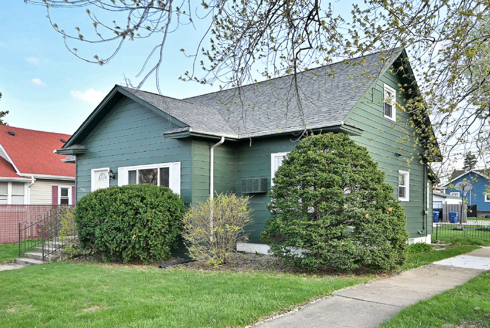 2221 119th Place, Blue Island, IL 60406