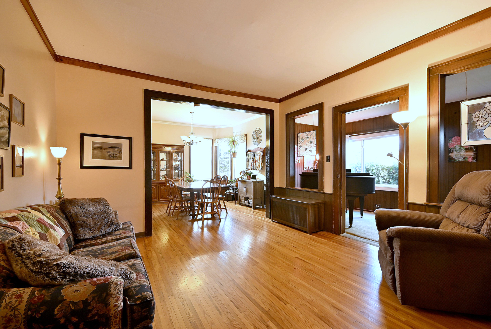 2221 119th Place, Blue Island, IL 60406