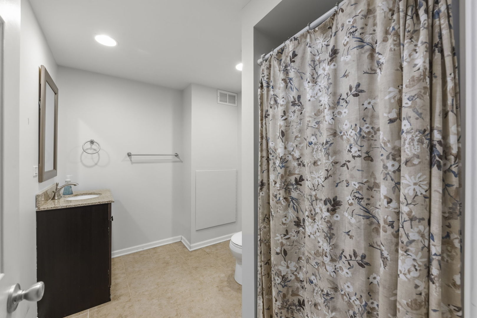 222 Julep Avenue, Oswego, IL 60543