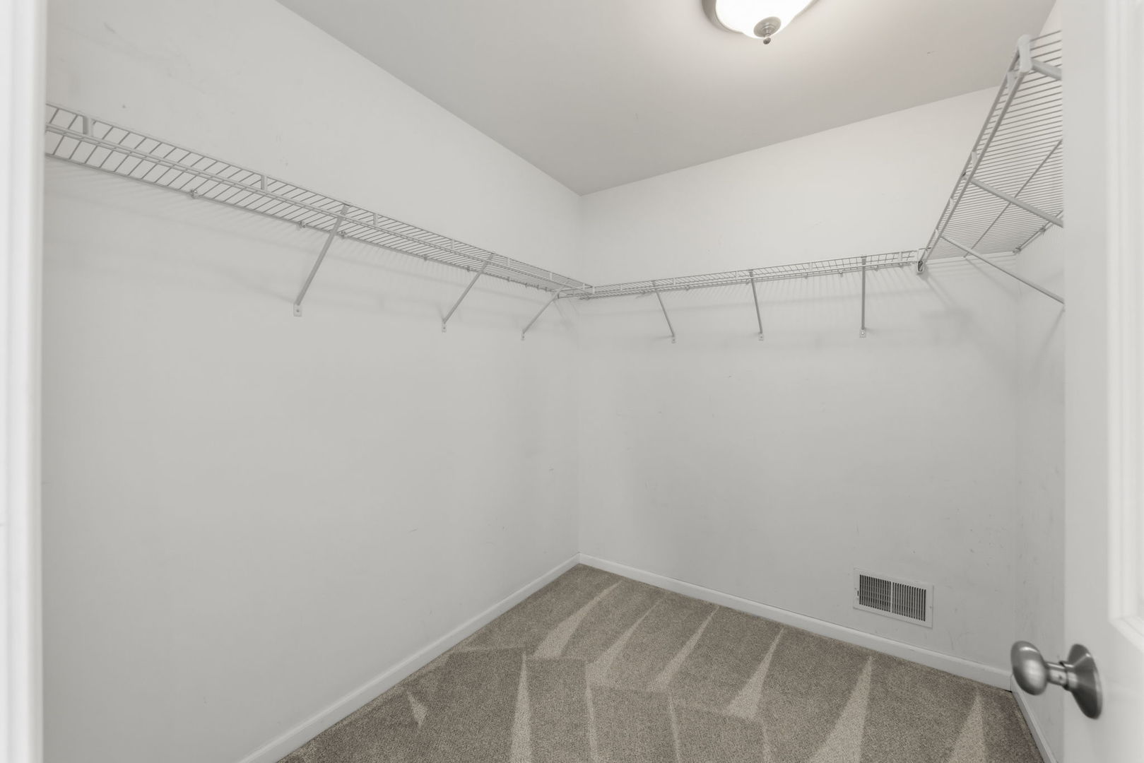 222 Julep Avenue, Oswego, IL 60543