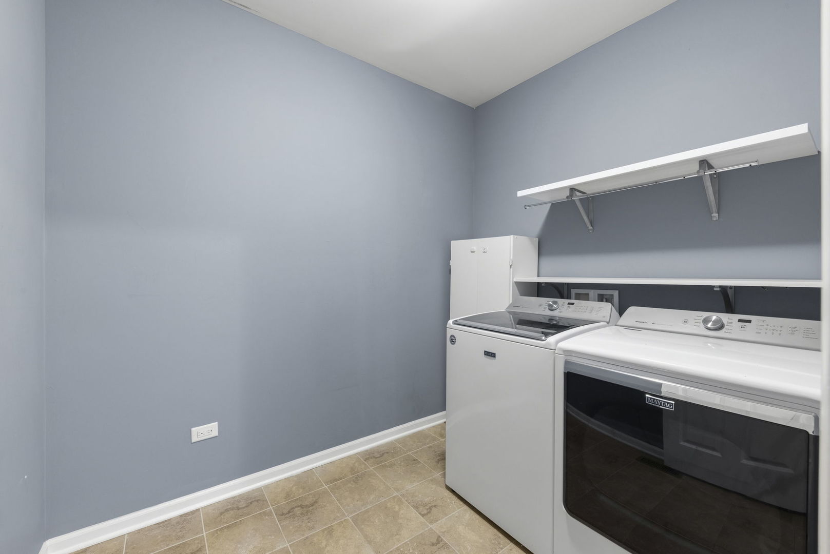 222 Julep Avenue, Oswego, IL 60543