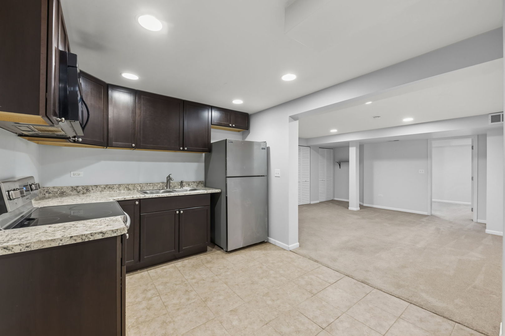 222 Julep Avenue, Oswego, IL 60543