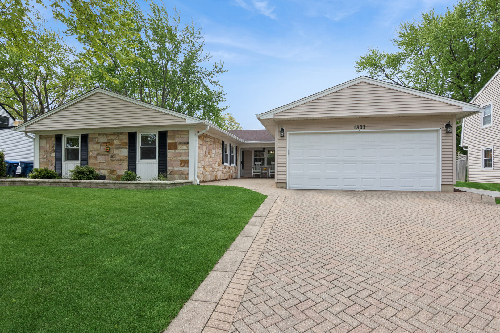 1801 CAMBOURNE Lane, Schaumburg, IL 60194