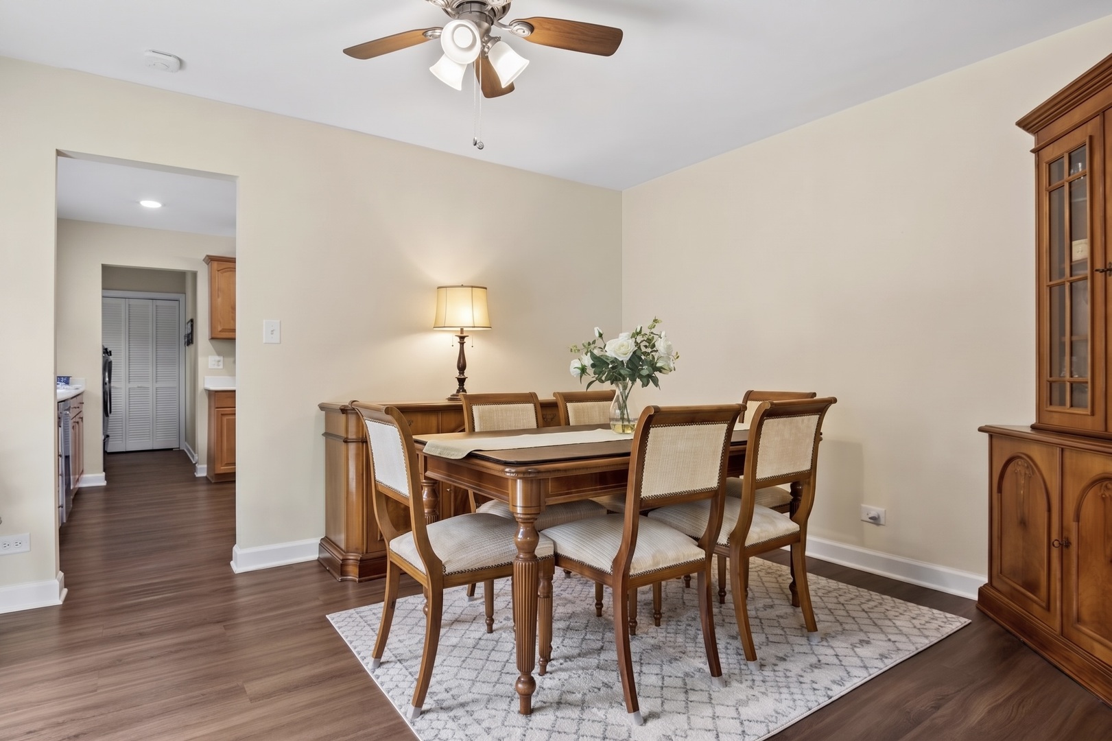 1801 CAMBOURNE Lane, Schaumburg, IL 60194
