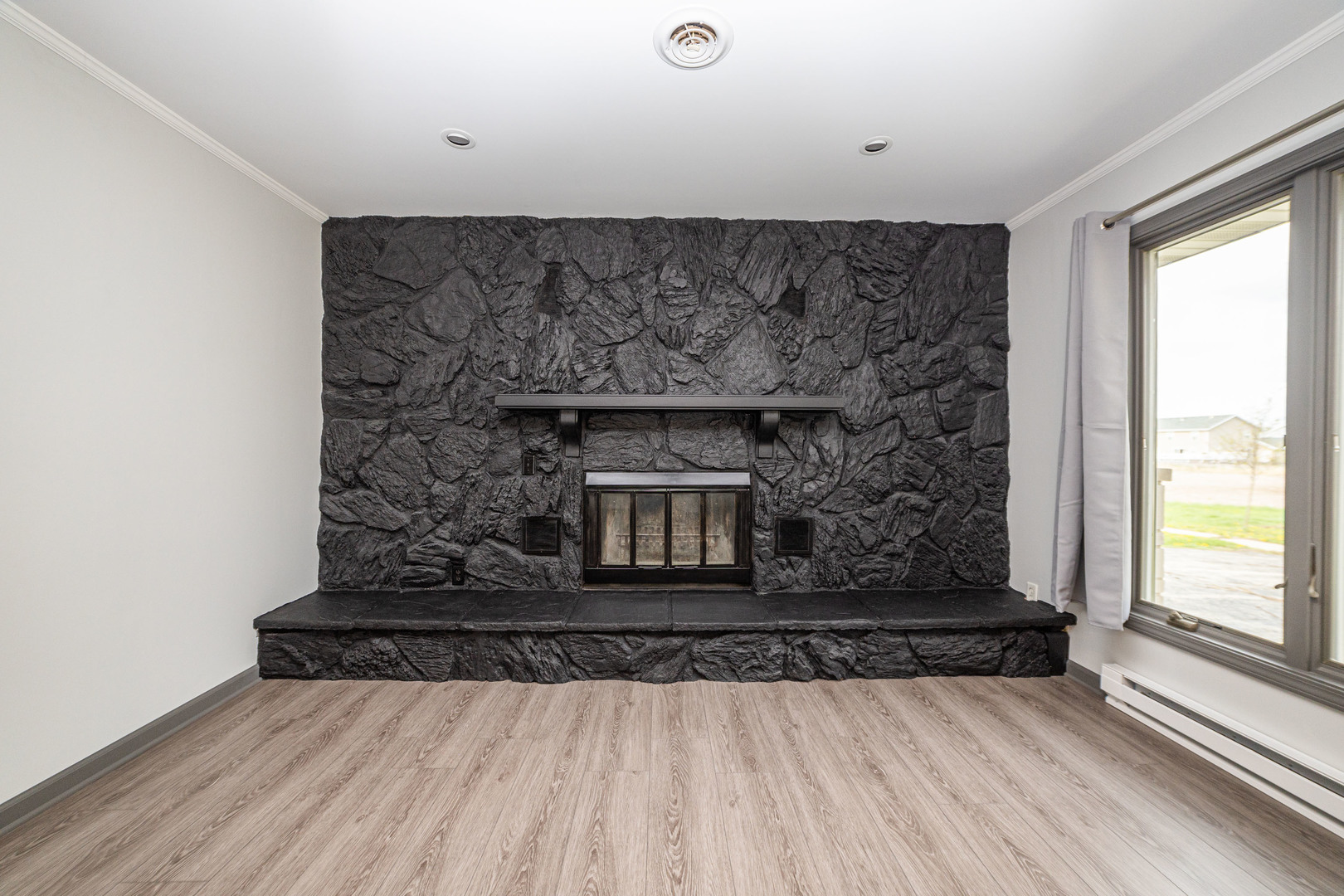 307 Illini Drive, Minooka, IL 60447