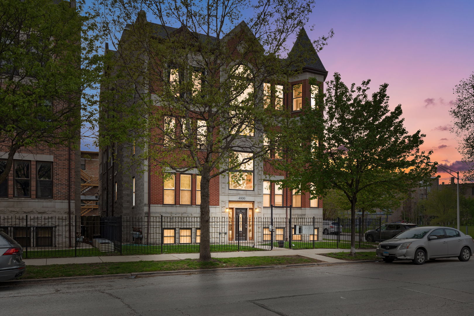 4800 S St Lawrence Avenue #2N, Chicago, IL 60615
