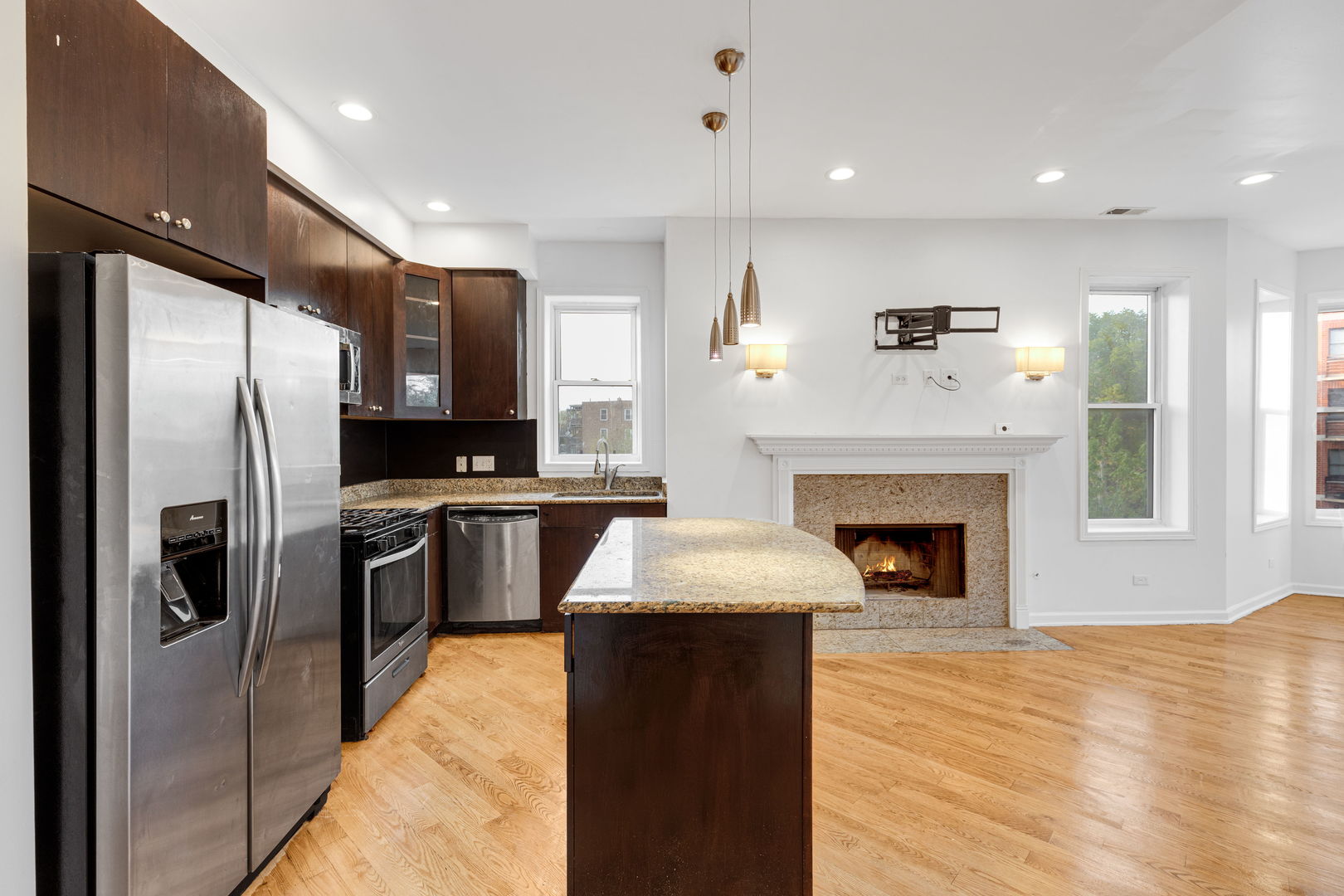 4800 S St Lawrence Avenue #2N, Chicago, IL 60615
