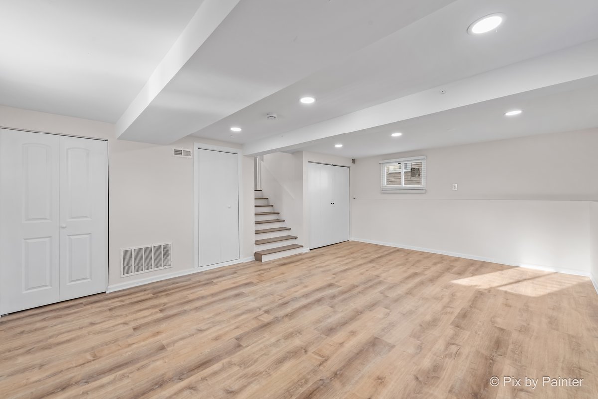 1019 Maple Street, Lake In The Hills, IL 60156