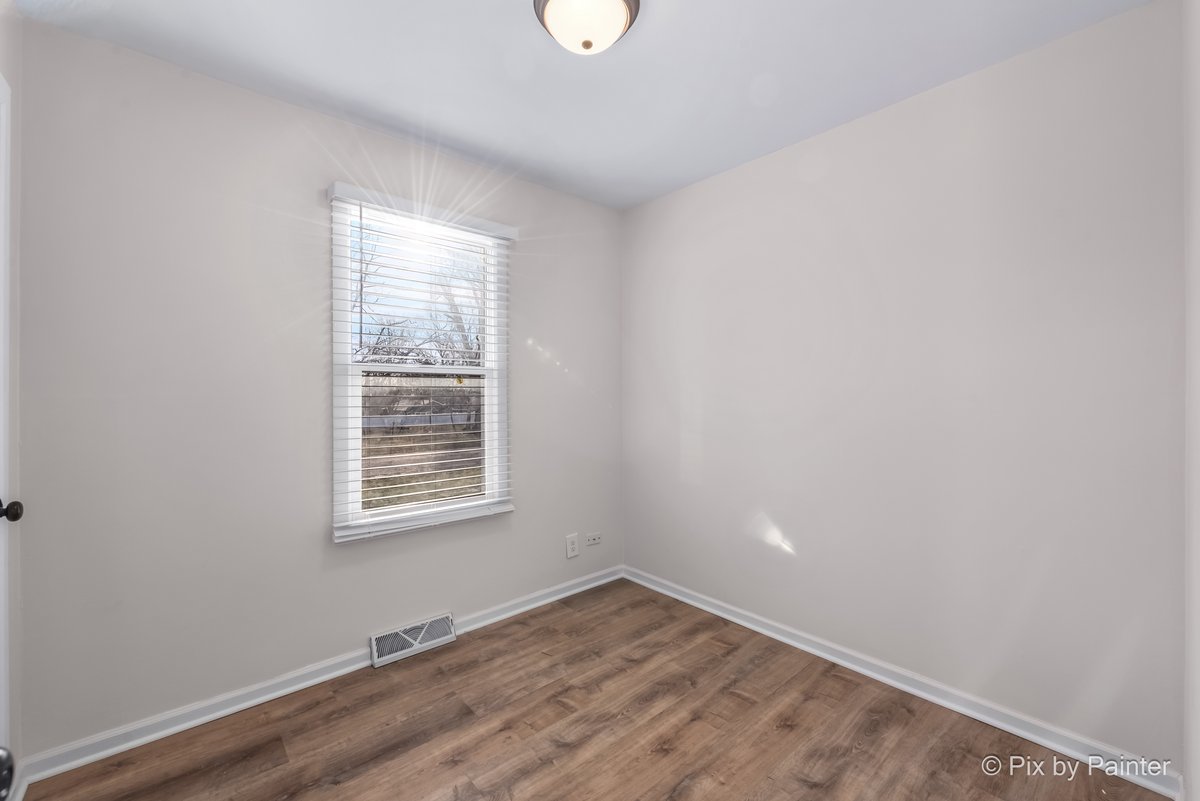 1019 Maple Street, Lake In The Hills, IL 60156