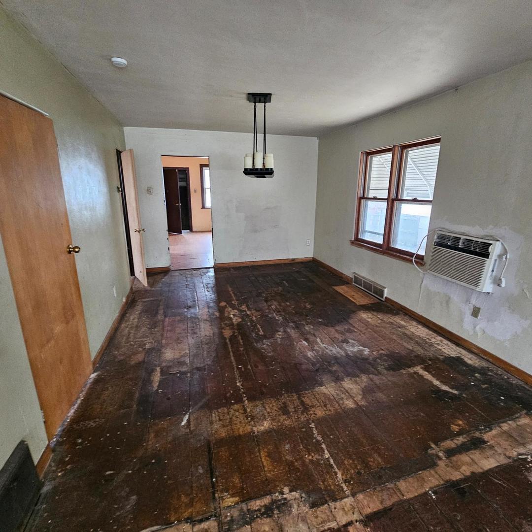 422 GARFIELD Avenue, Calumet City, IL 60409