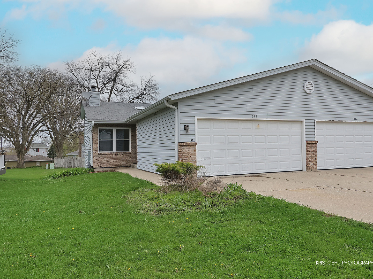 972 Pleasant Street, Woodstock, IL 60098