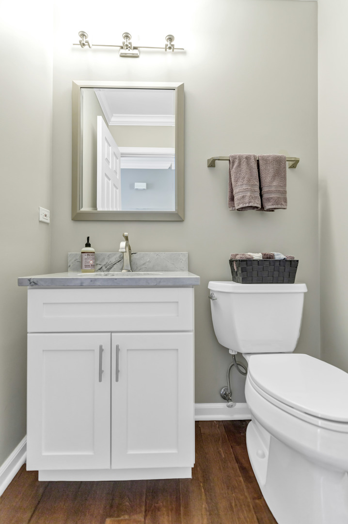 176 Woodland Park Circle, Gilberts, IL 60136