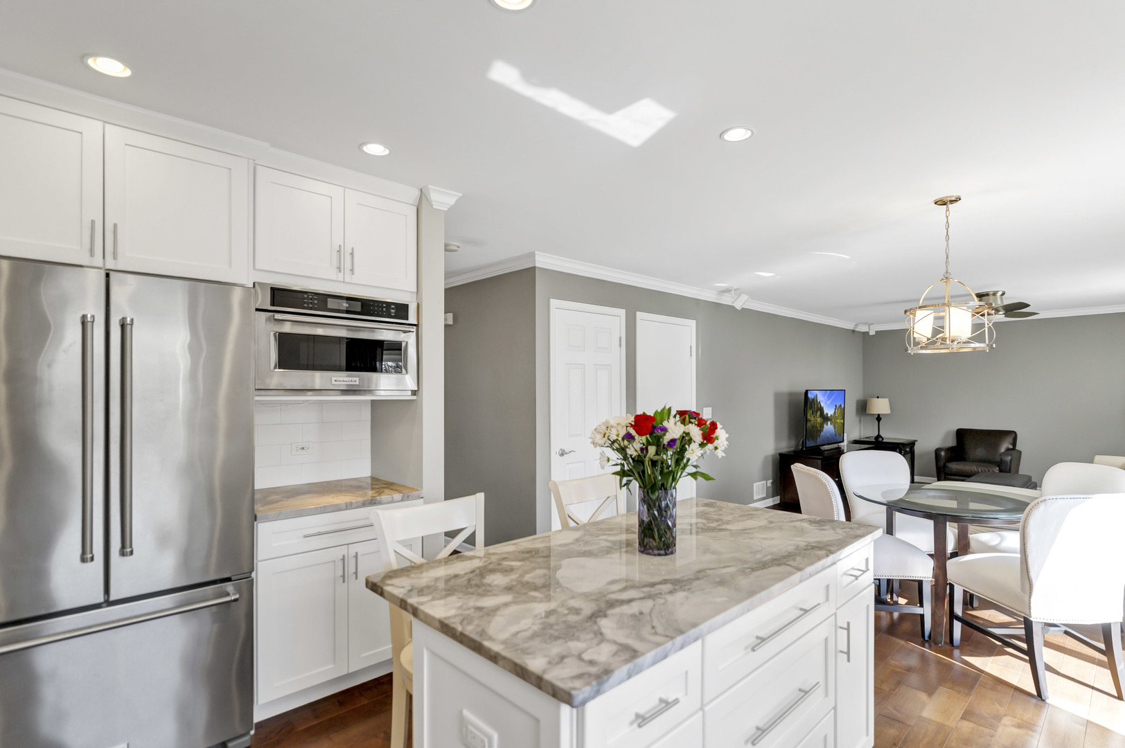 176 Woodland Park Circle, Gilberts, IL 60136