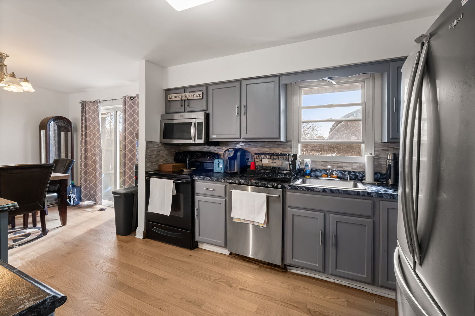 6140 W 99th Street, Oak Lawn, IL 60453