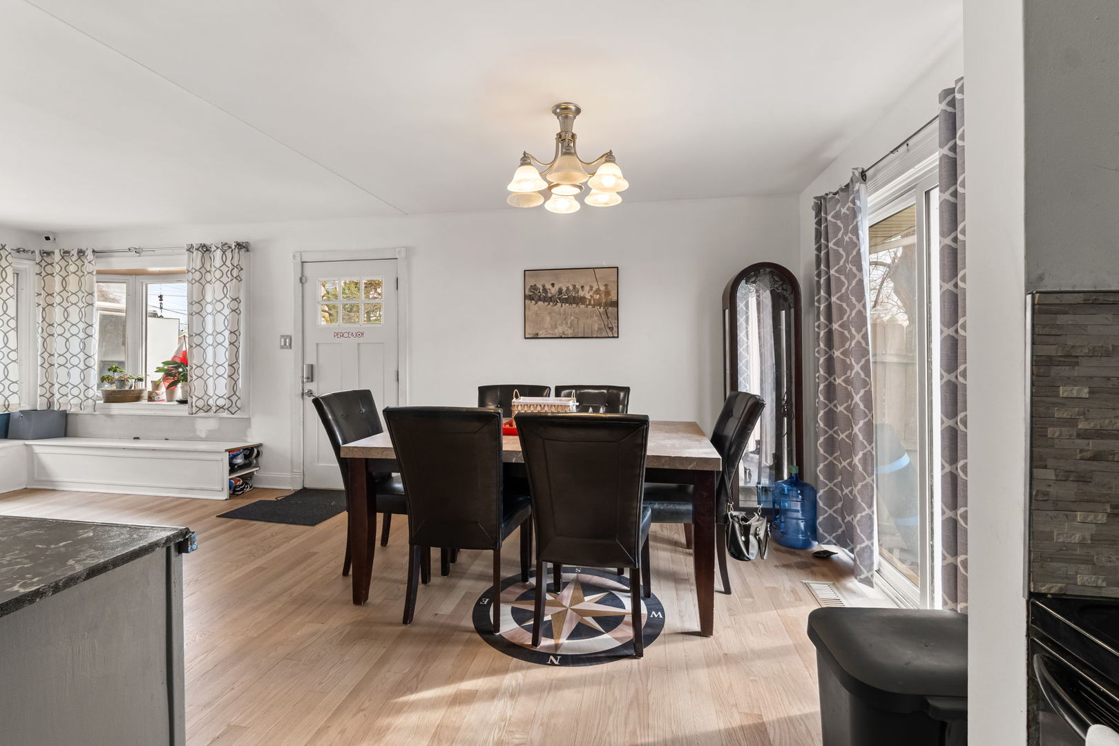 6140 W 99th Street, Oak Lawn, IL 60453