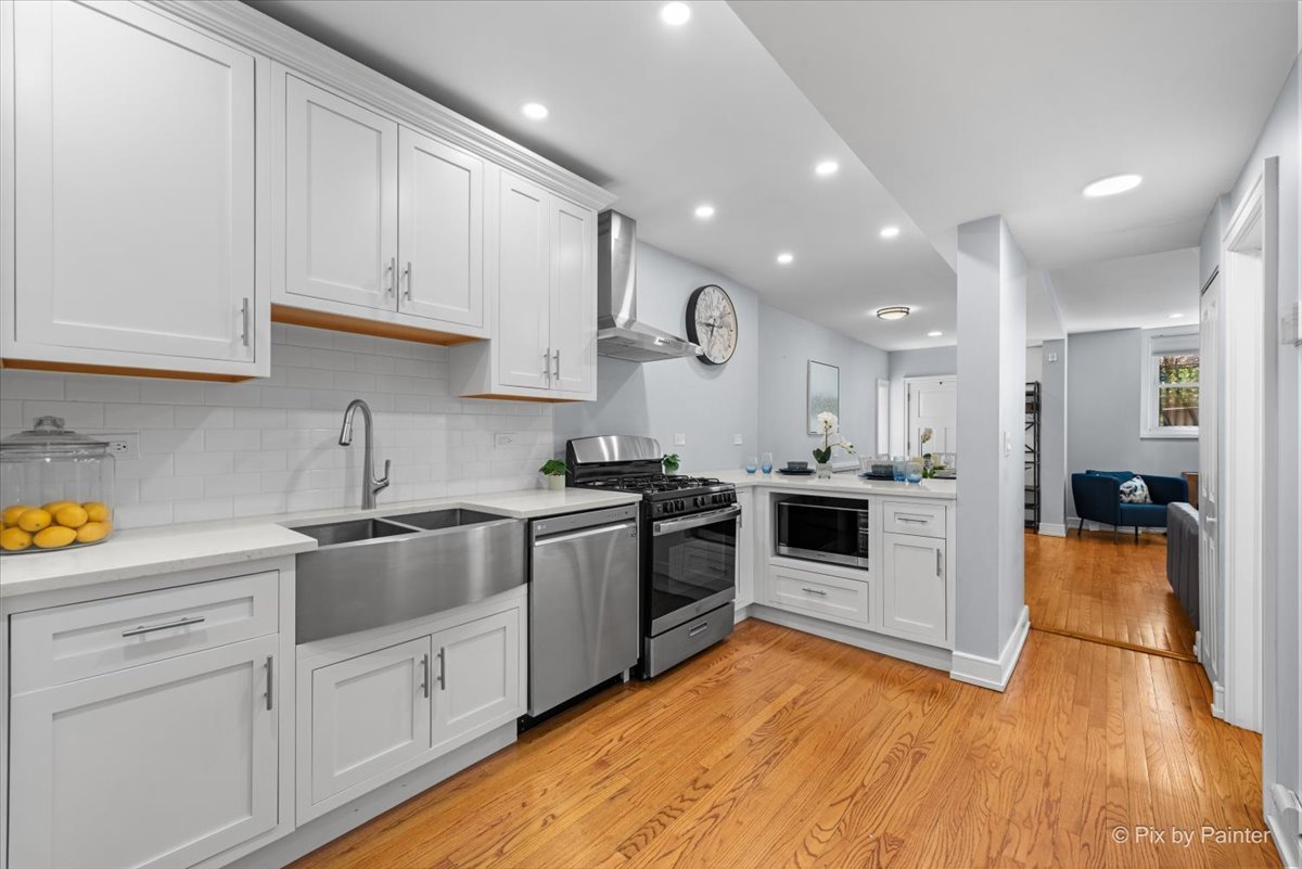 1969 N Lincoln Avenue #1, Chicago, IL 60614