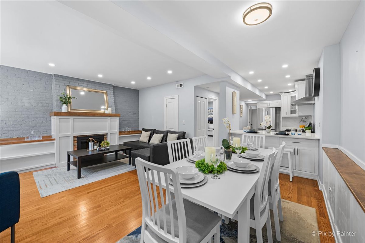 1969 N Lincoln Avenue #1, Chicago, IL 60614