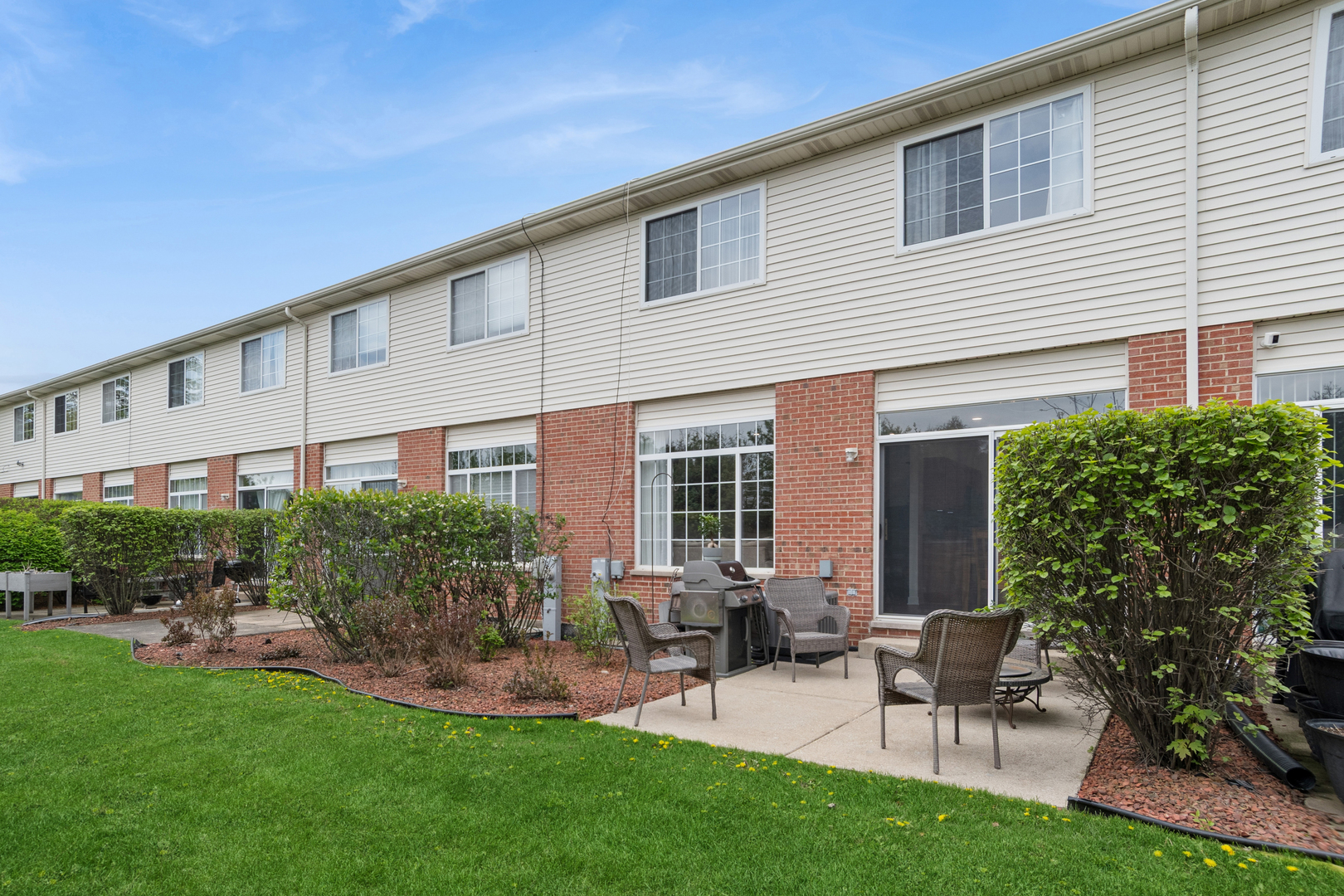 414 Coventry Circle #414, Glendale Heights, IL 60139