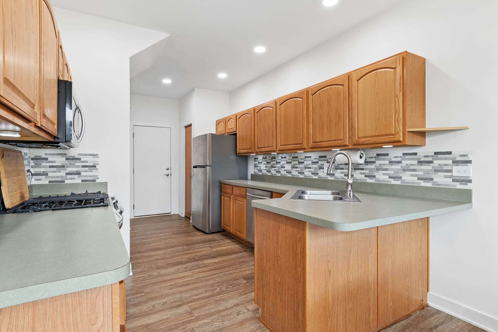 414 Coventry Circle #414, Glendale Heights, IL 60139