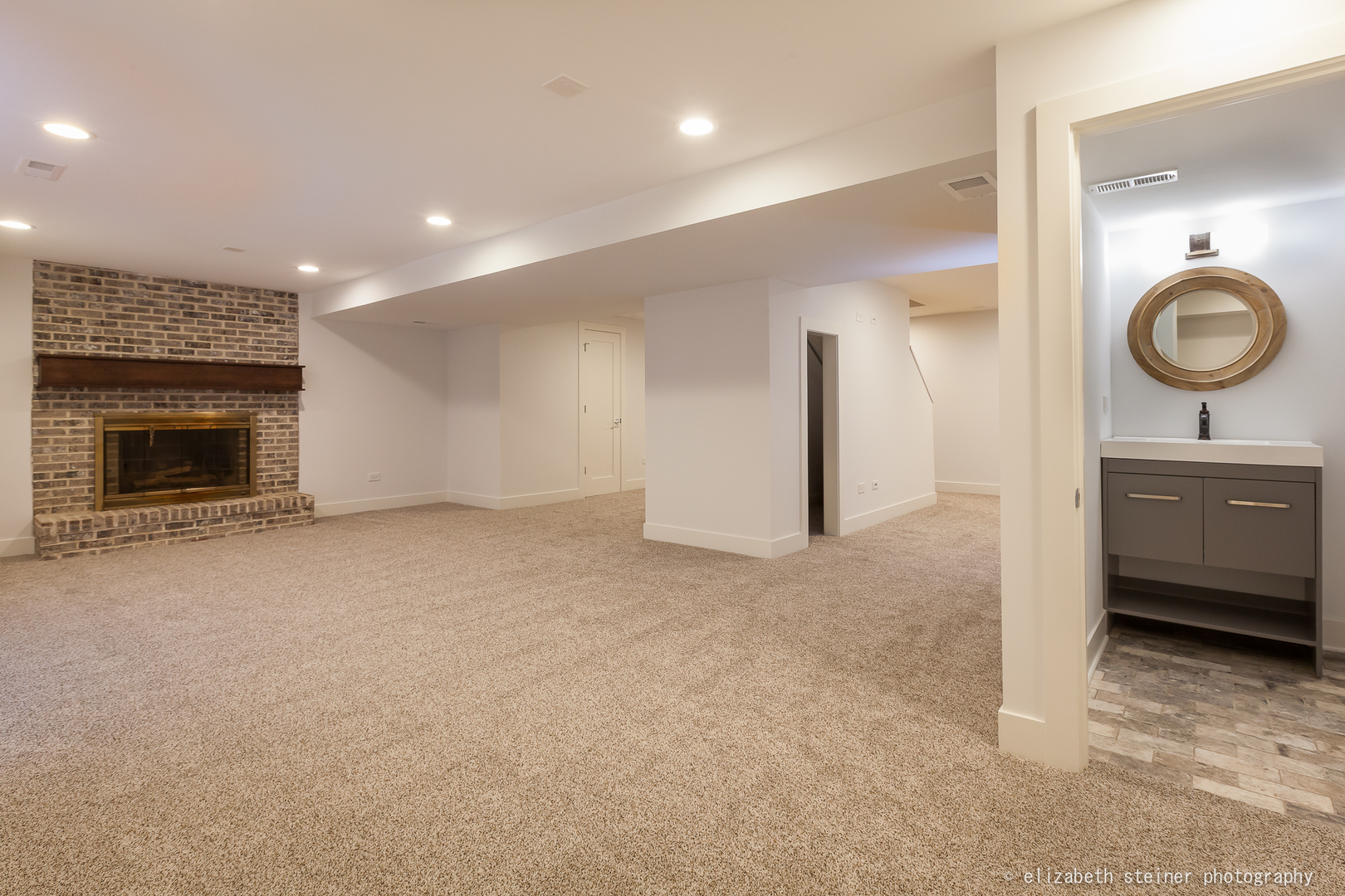 Clarendon Hills, IL 60514