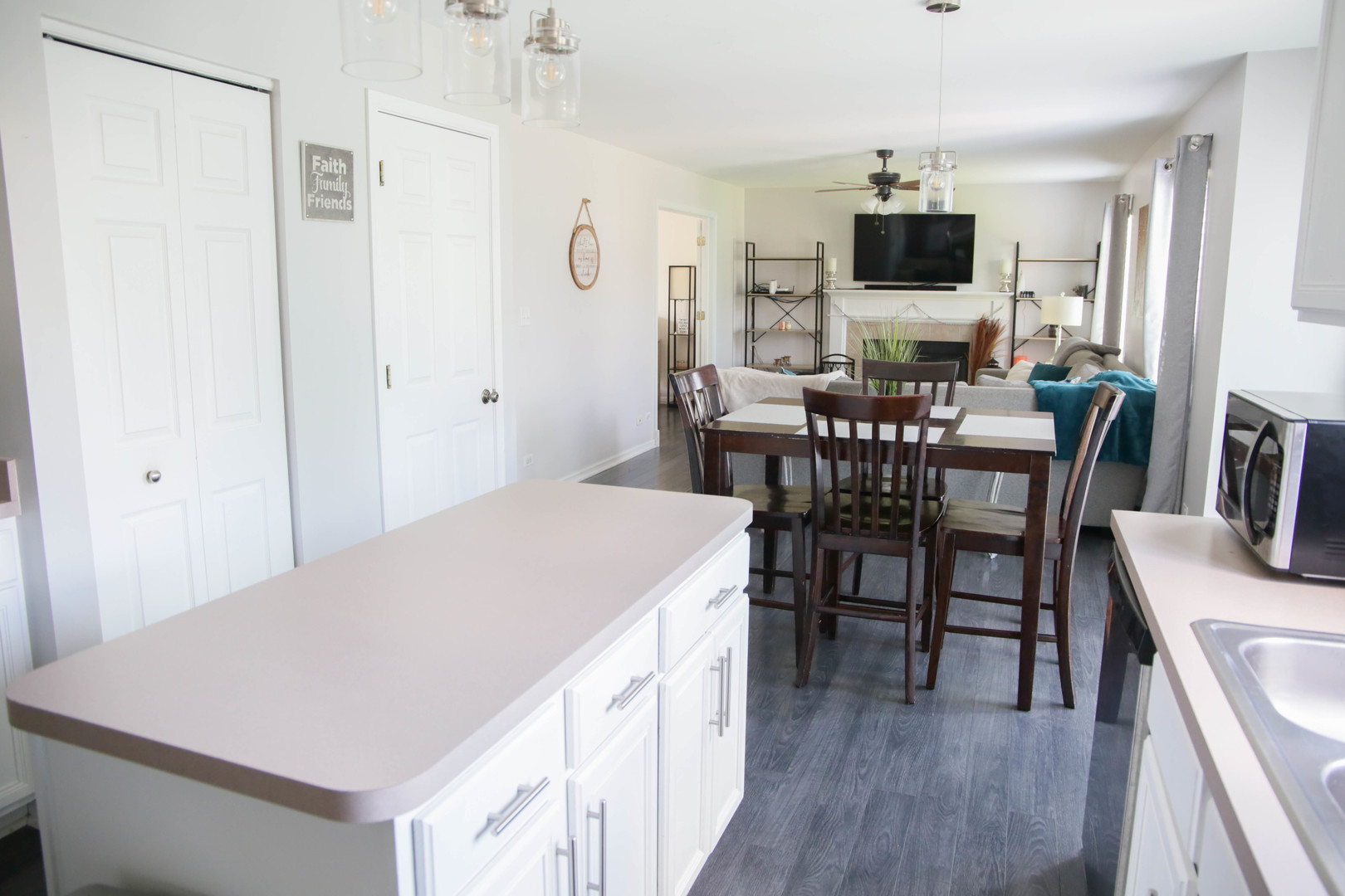 Montgomery, IL 60538