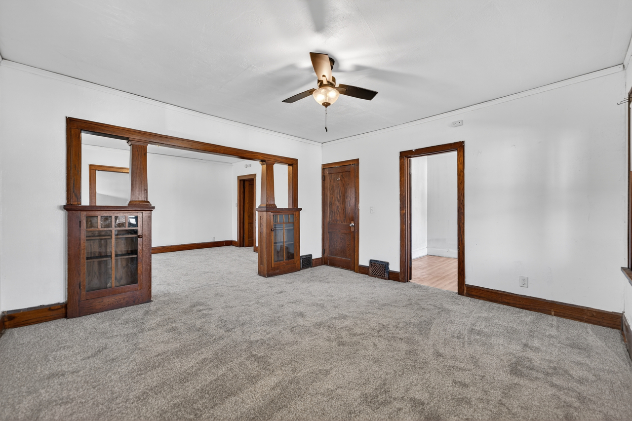 1509 16th Avenue, Rockford, IL 61104