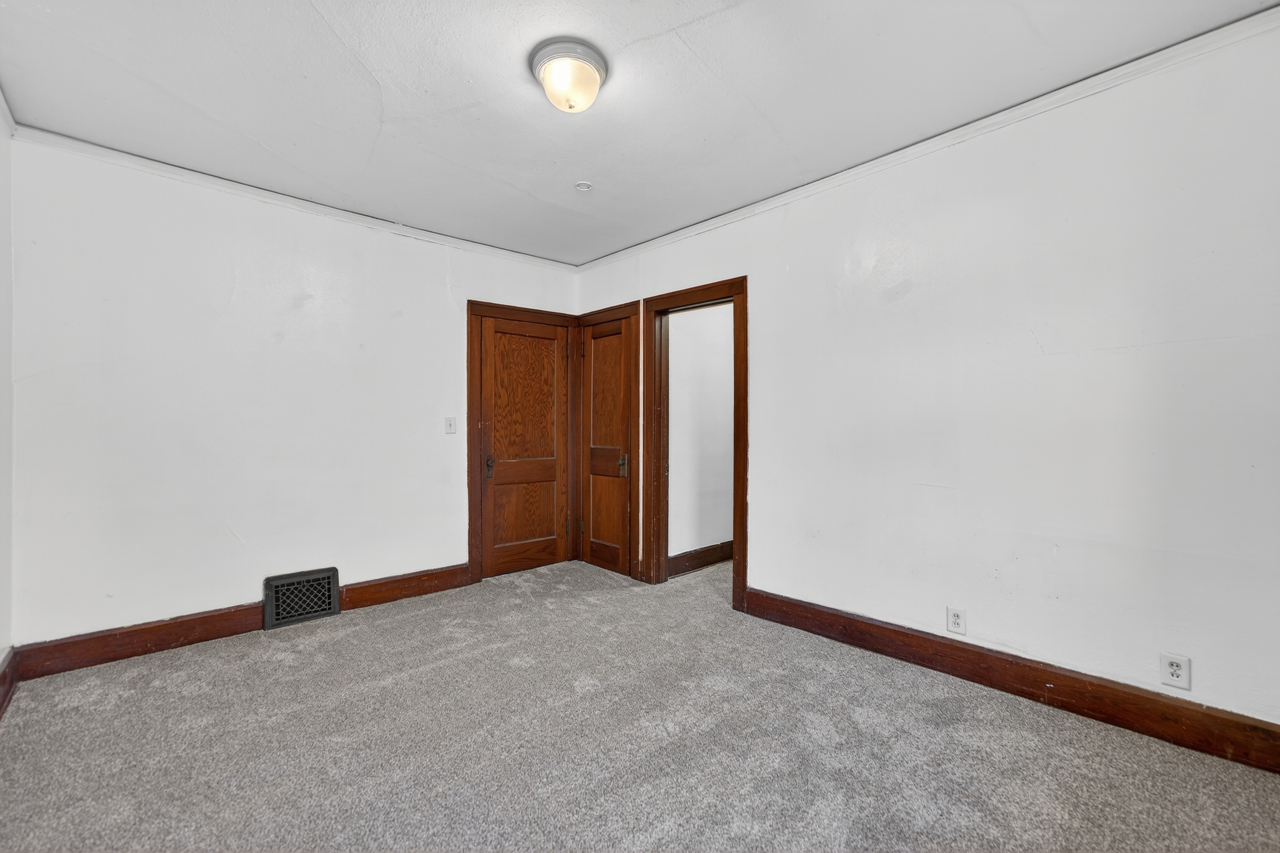 1509 16th Avenue, Rockford, IL 61104