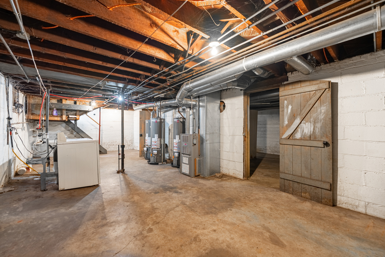 1509 16th Avenue, Rockford, IL 61104