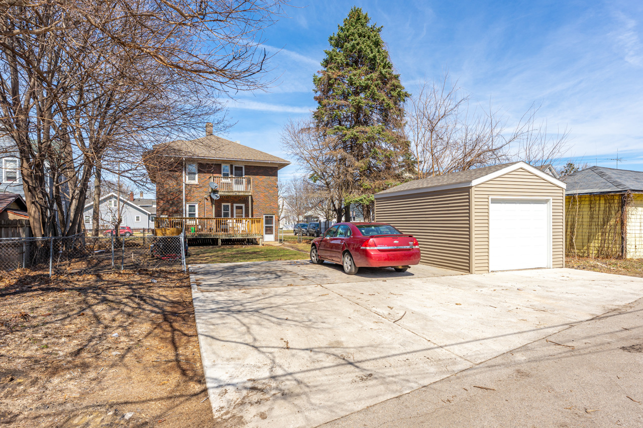 1509 16th Avenue, Rockford, IL 61104