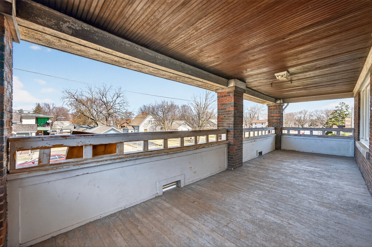 1509 16th Avenue, Rockford, IL 61104