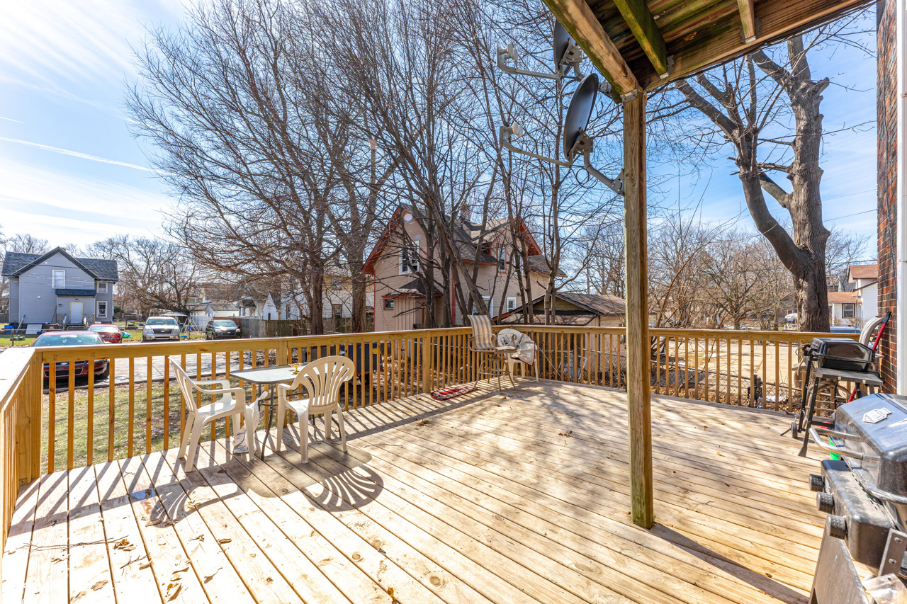 1509 16th Avenue, Rockford, IL 61104