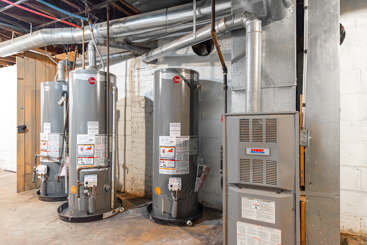 1509 16th Avenue, Rockford, IL 61104