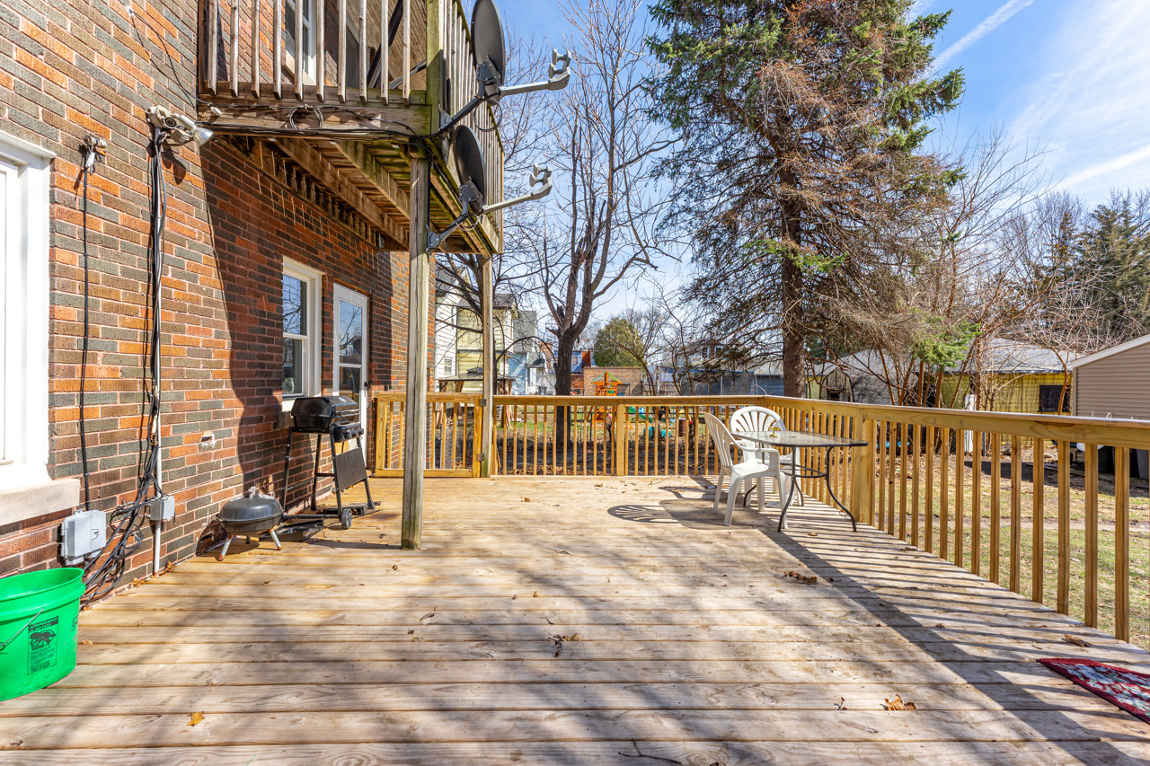 1509 16th Avenue, Rockford, IL 61104