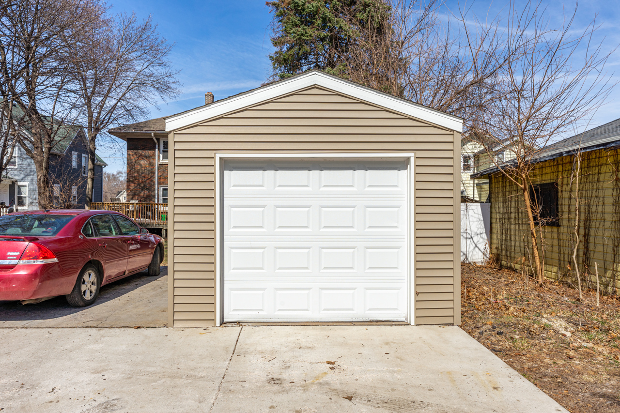 1509 16th Avenue, Rockford, IL 61104