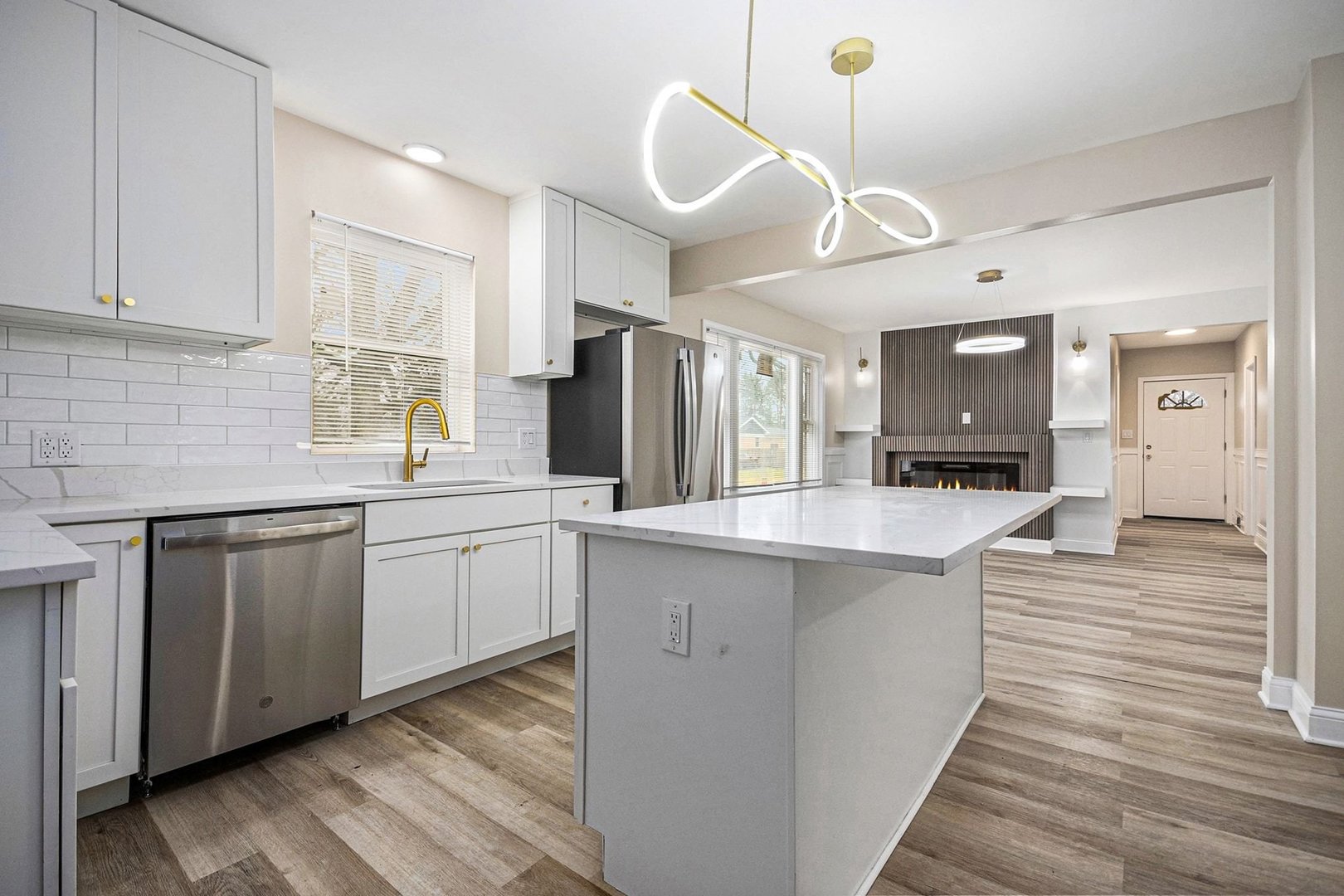 26 E 157th Street, South Holland, IL 60473