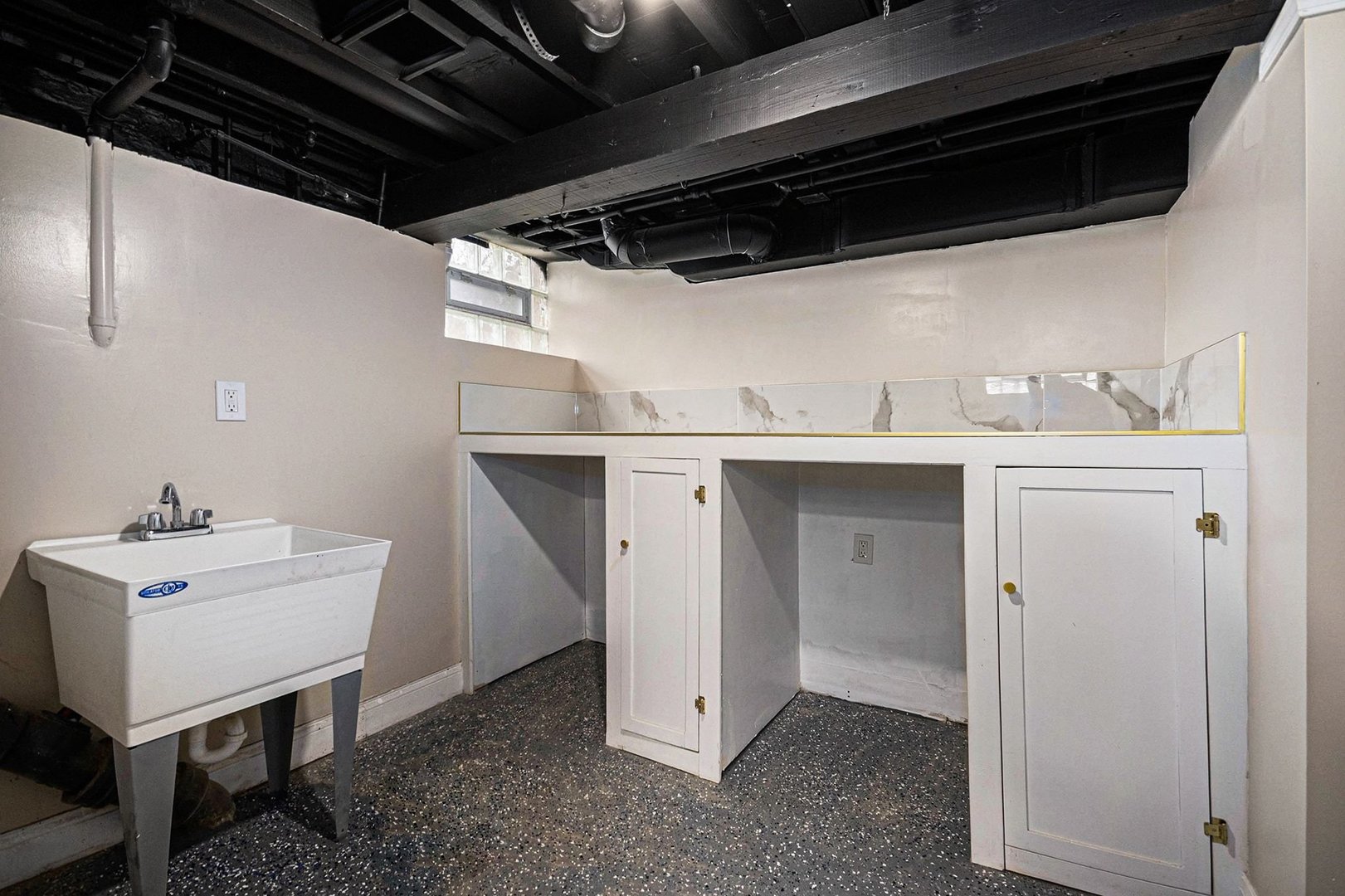 26 E 157th Street, South Holland, IL 60473