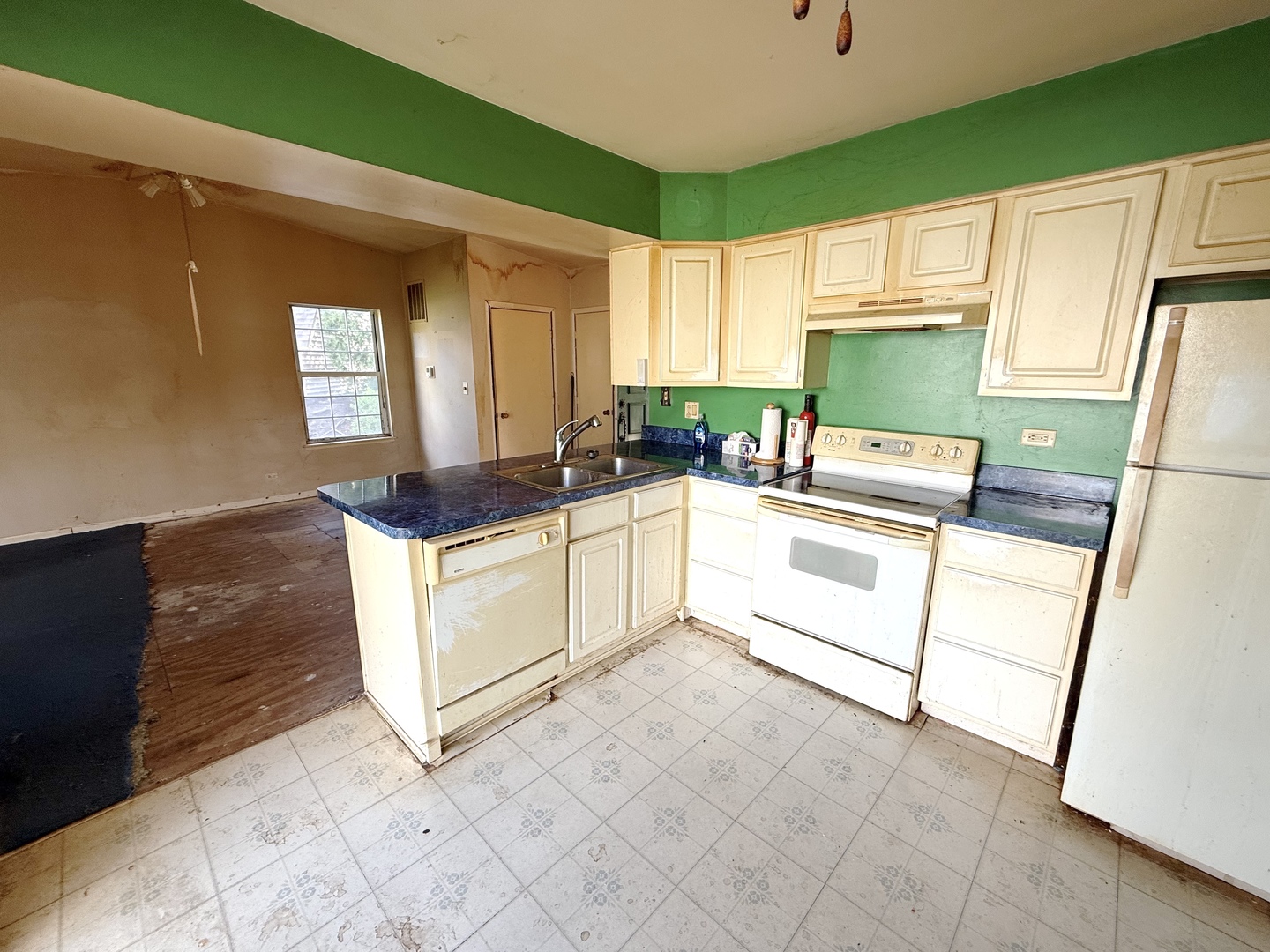 931 Chase Court, Gurnee, IL 60031