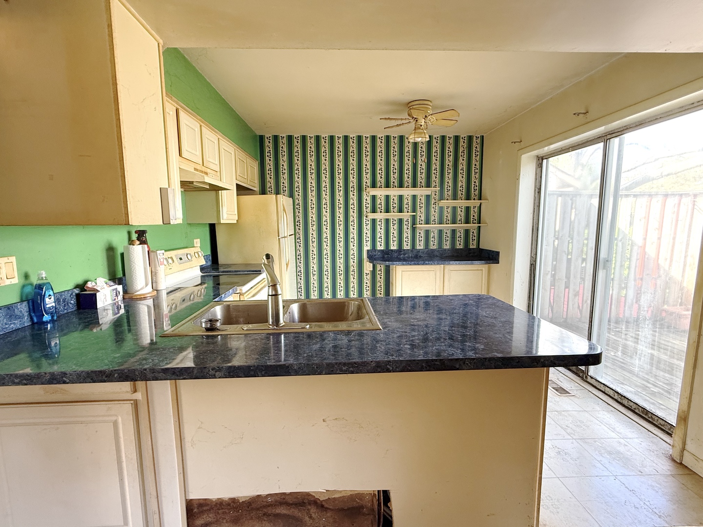 931 Chase Court, Gurnee, IL 60031