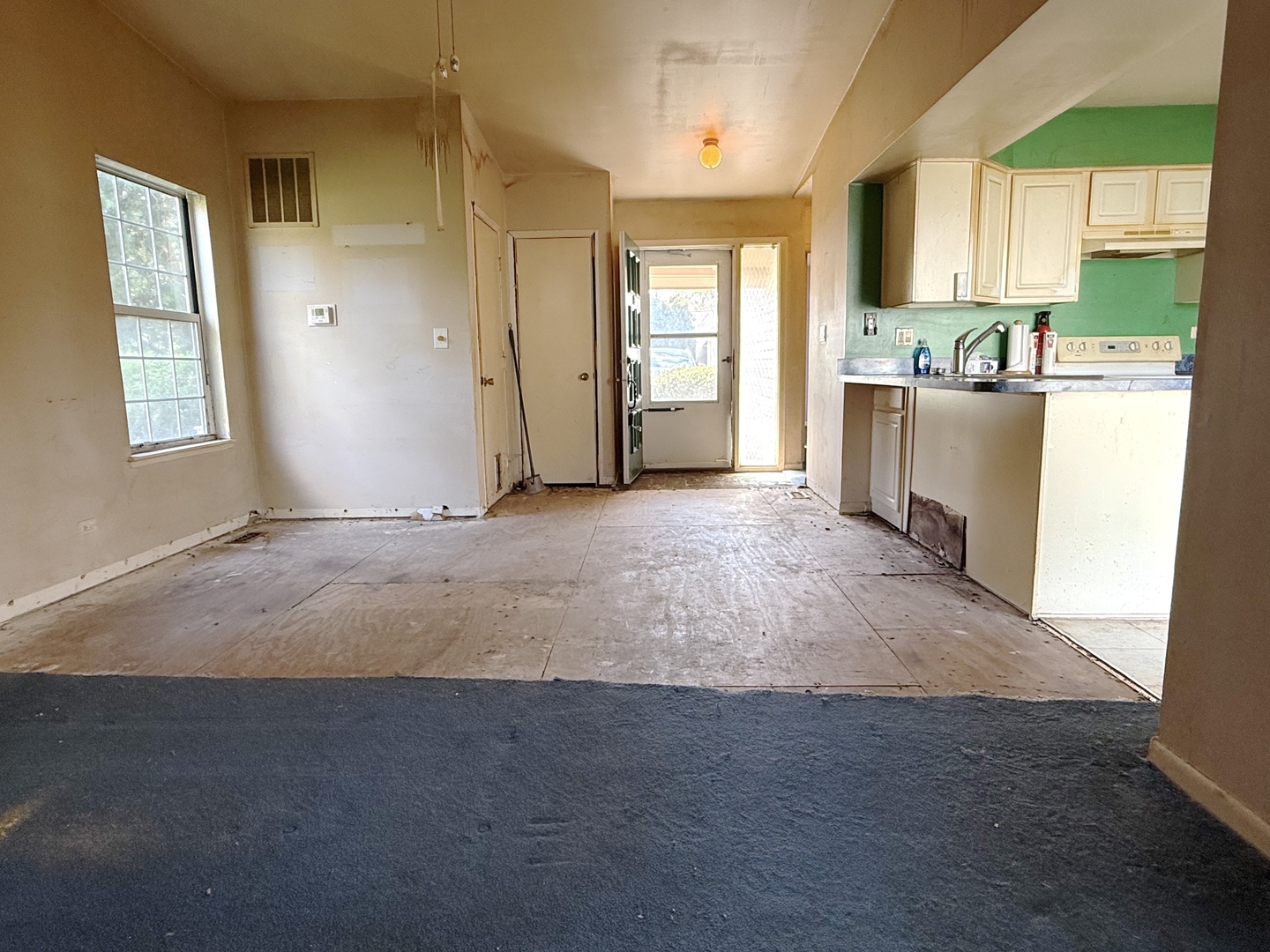 931 Chase Court, Gurnee, IL 60031