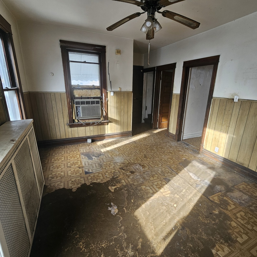 116 N Laramie Avenue, Chicago, IL 60644